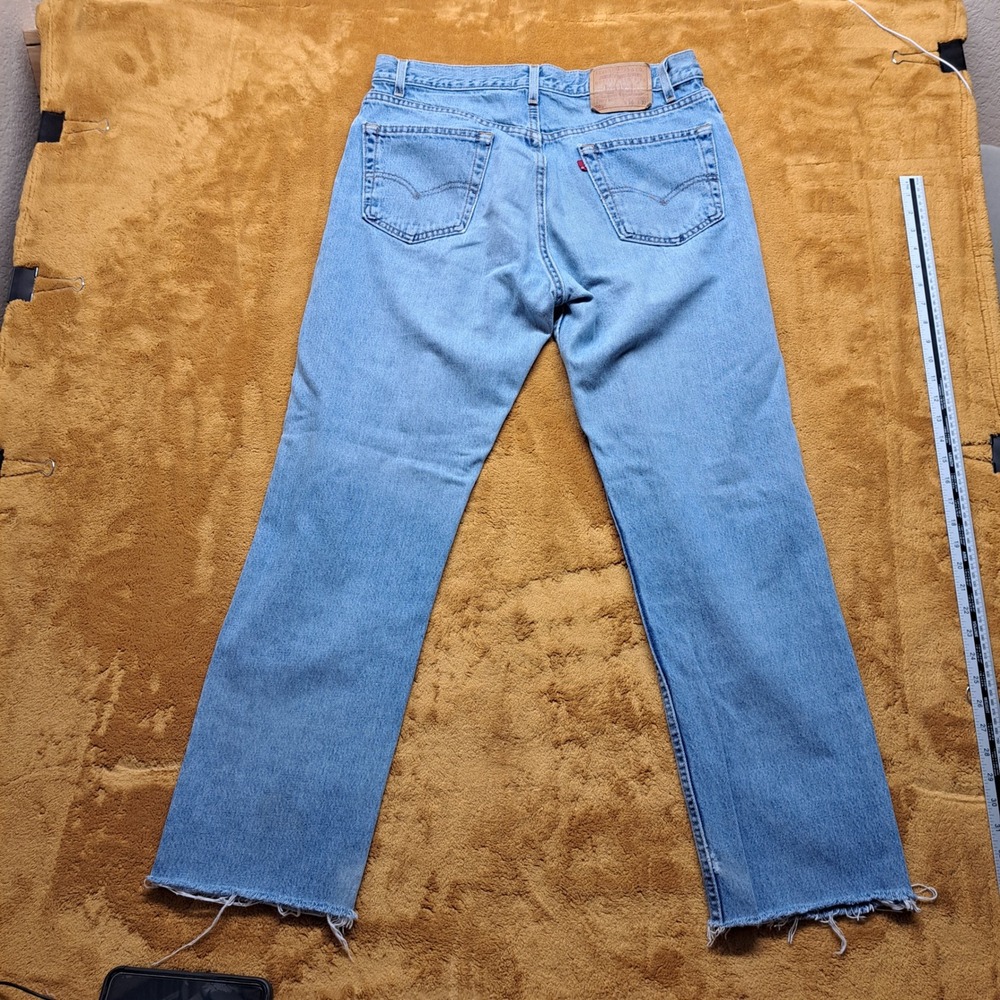 Levi's 505 Straight Leg Jeans Men 36x32 Light Blue Good Raw Hem Made in USA - Picture 2 of 16